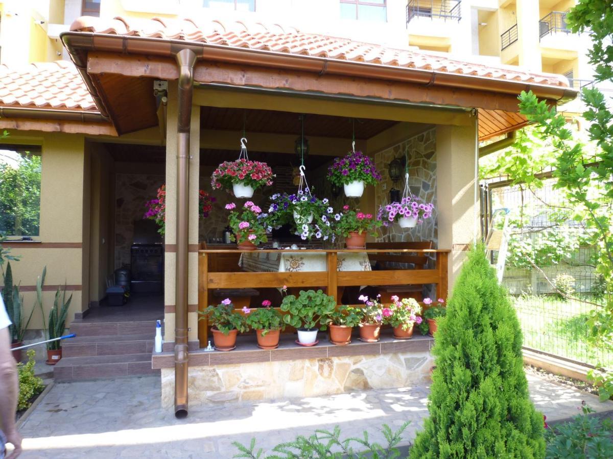 Casa Edwin Bed & Breakfast Констанца Екстериор снимка