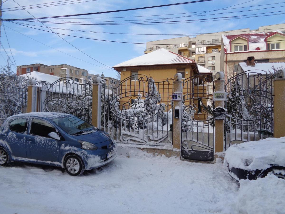 Casa Edwin Bed & Breakfast Констанца Екстериор снимка