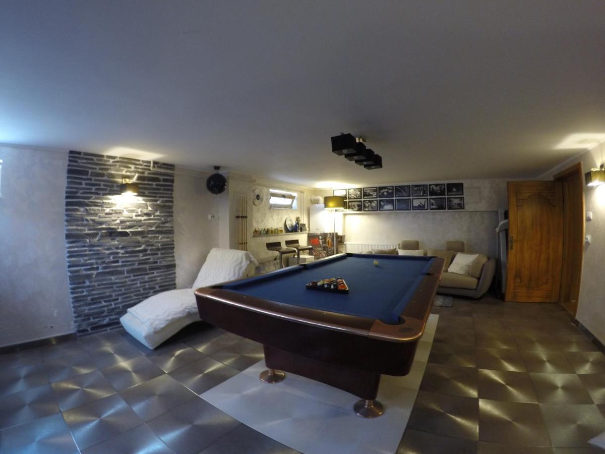 Casa Edwin Bed & Breakfast Констанца Екстериор снимка