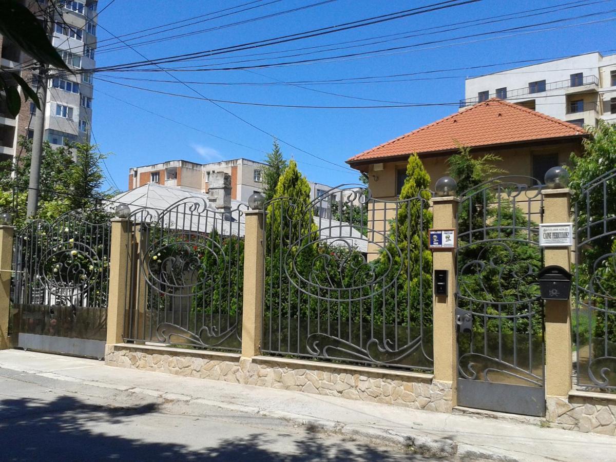 Casa Edwin Bed & Breakfast Констанца Екстериор снимка