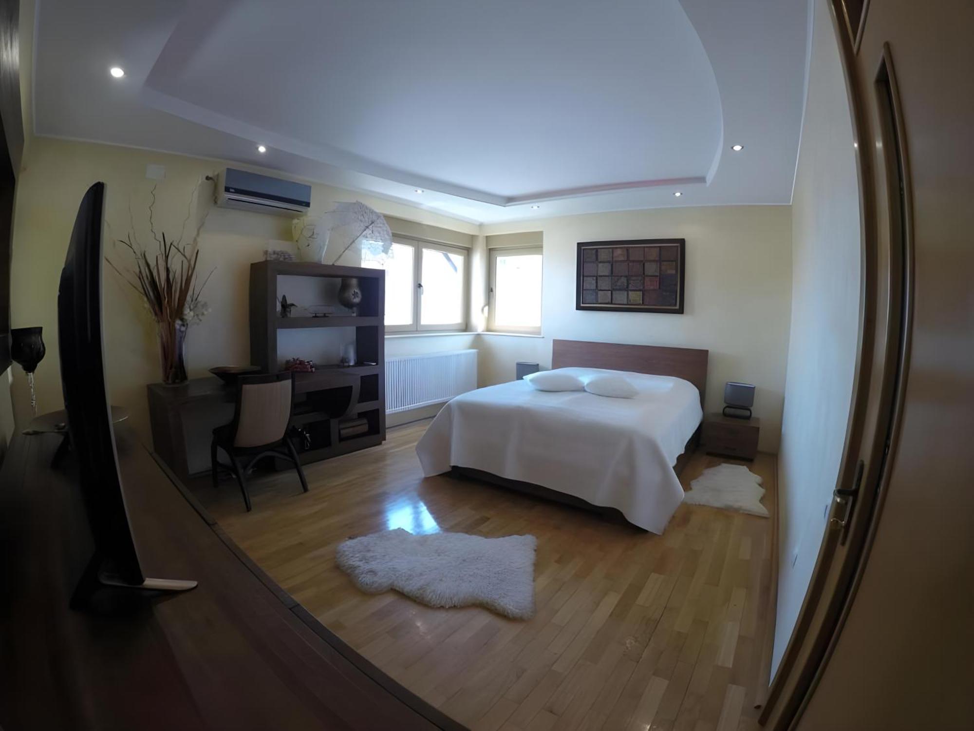 Casa Edwin Bed & Breakfast Констанца Екстериор снимка