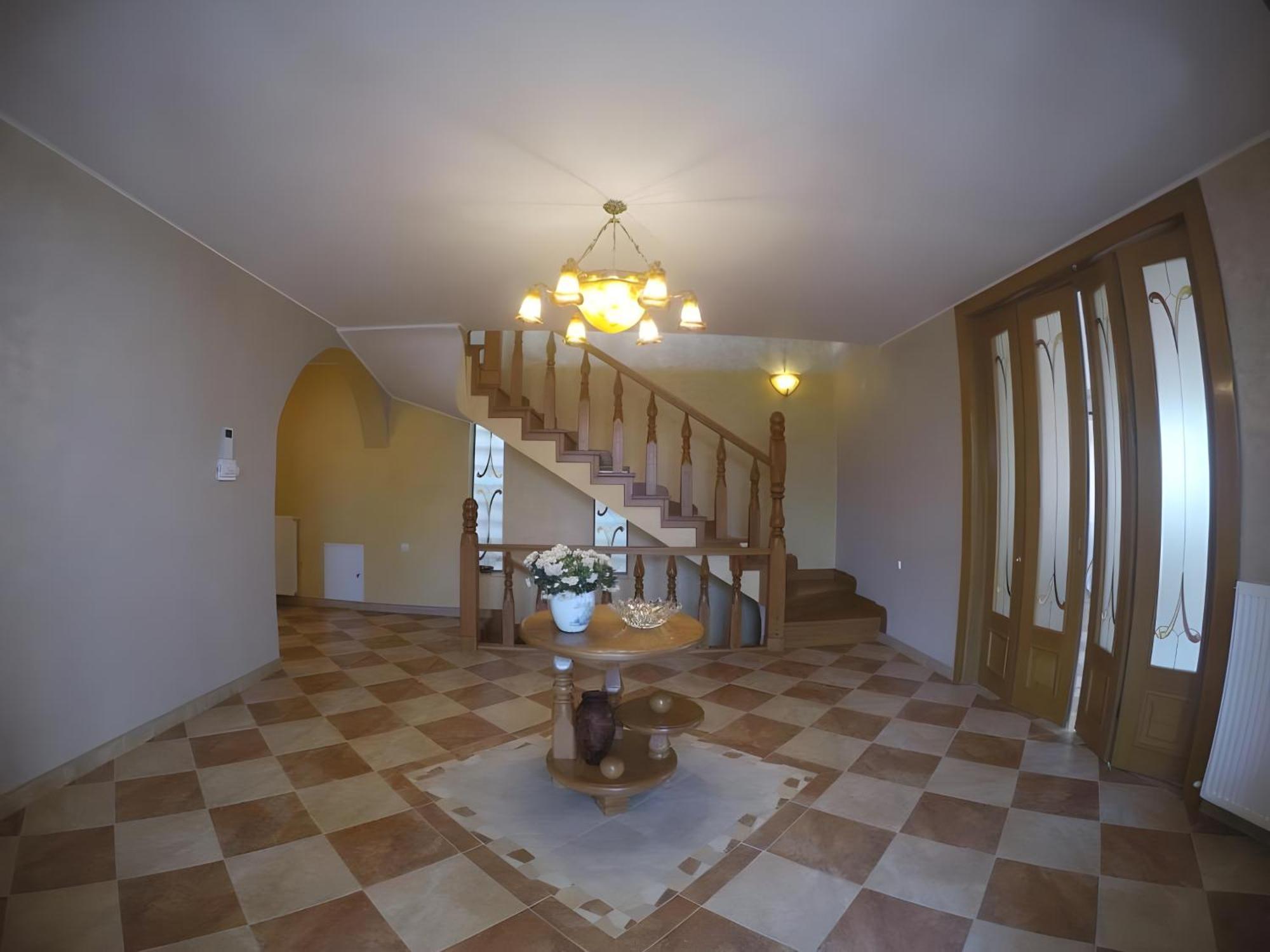 Casa Edwin Bed & Breakfast Констанца Екстериор снимка
