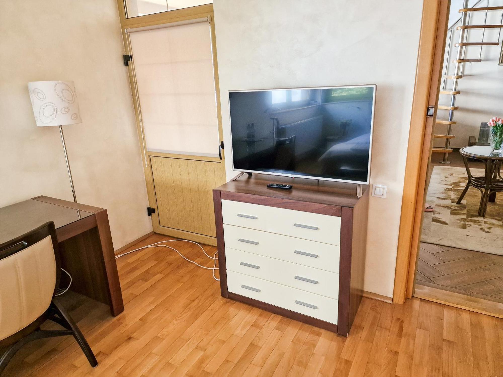 Casa Edwin Bed & Breakfast Констанца Екстериор снимка